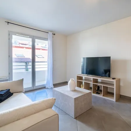 Cozy 2p Port De Garage Nizza