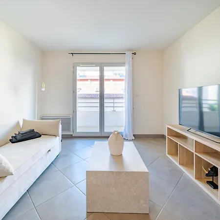 Cozy 2p Port De Garage Apartment