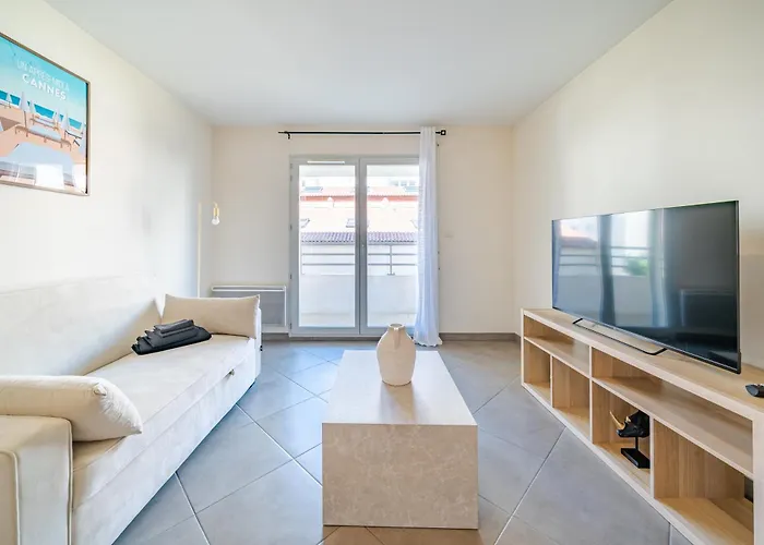 Cozy 2p Port De Garage Apartment